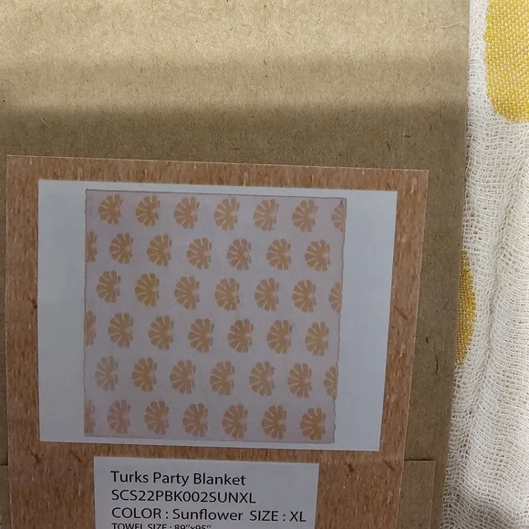 Sand Cloud Yellow Blanket - Picture 5 of 5